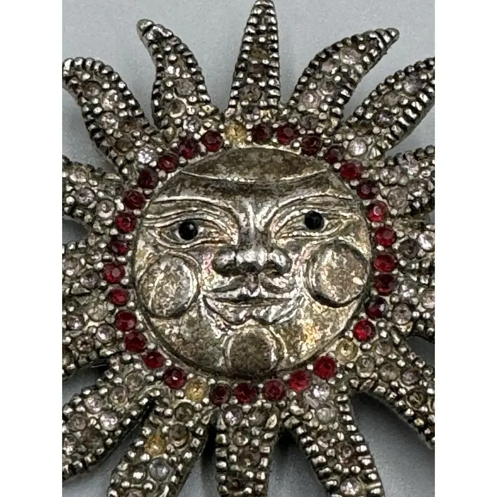 Vintage Clown Sun Face Brooch Mini Red Stones Lapel Pin READ DETAILS